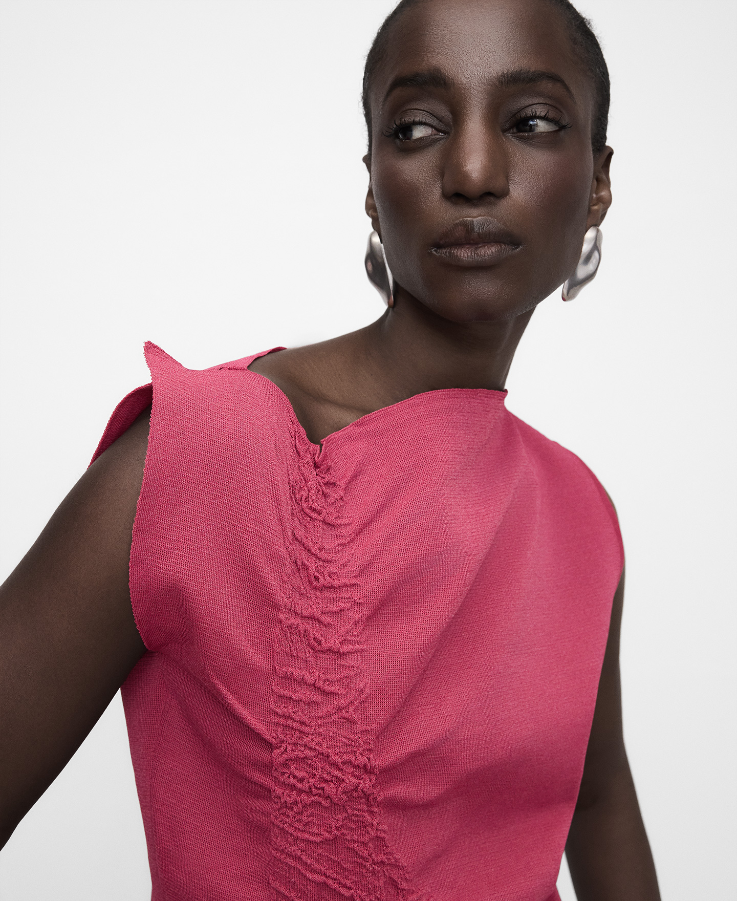 Asymmetric knit top with side ruffle image number 3