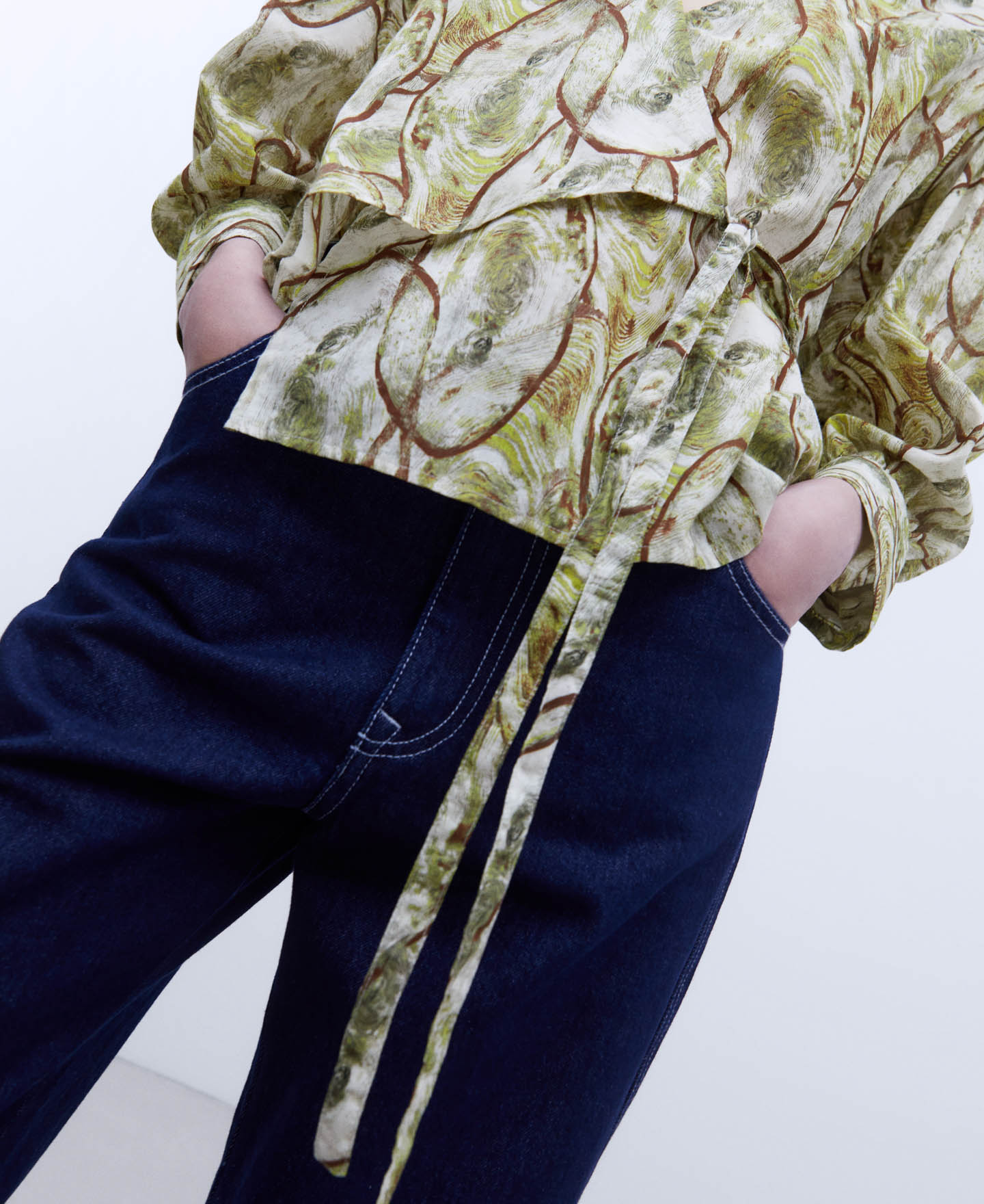 Cotton puffed sleeve shirt image number 3