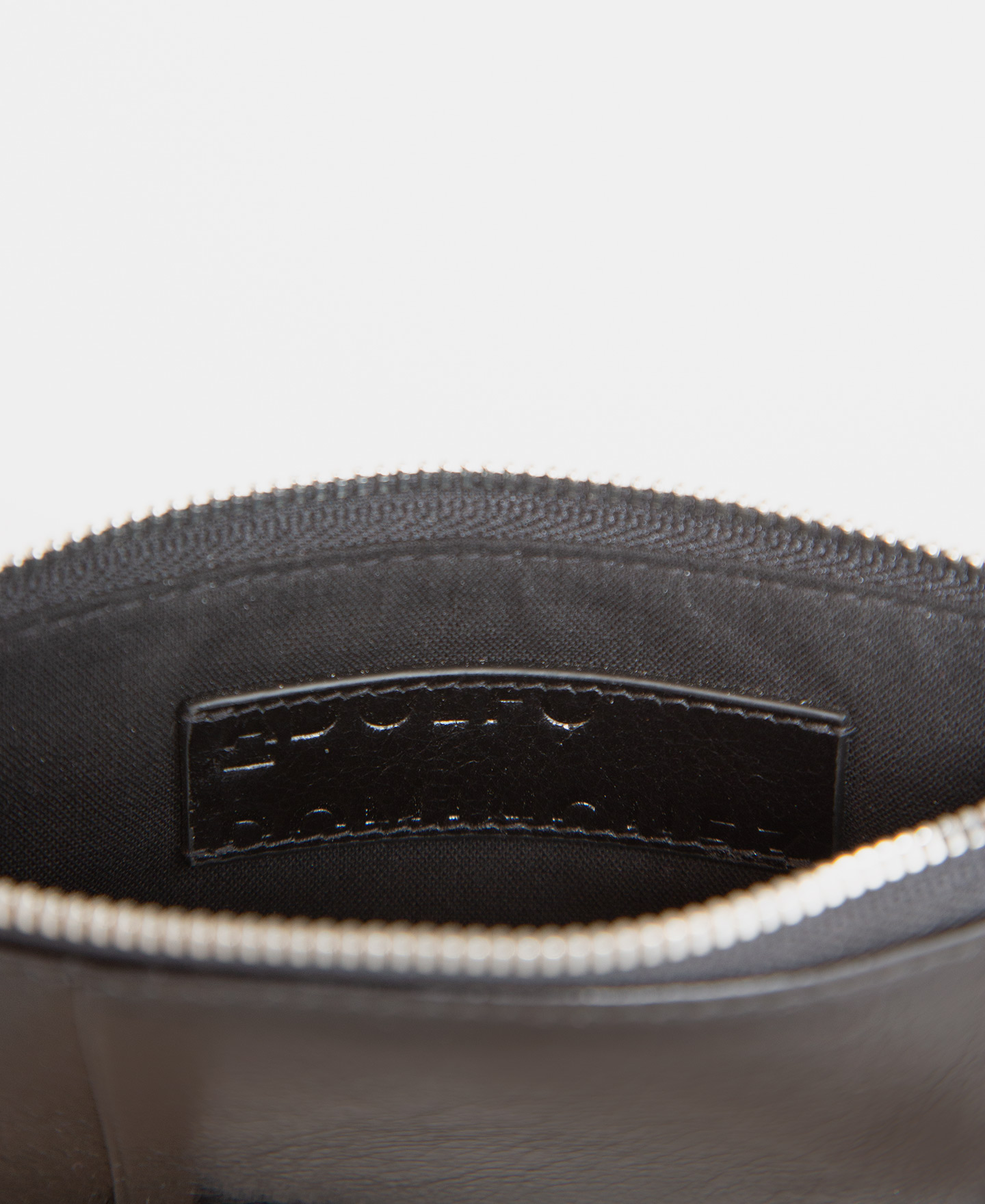 Cartera alargada en piel responsable image number 2