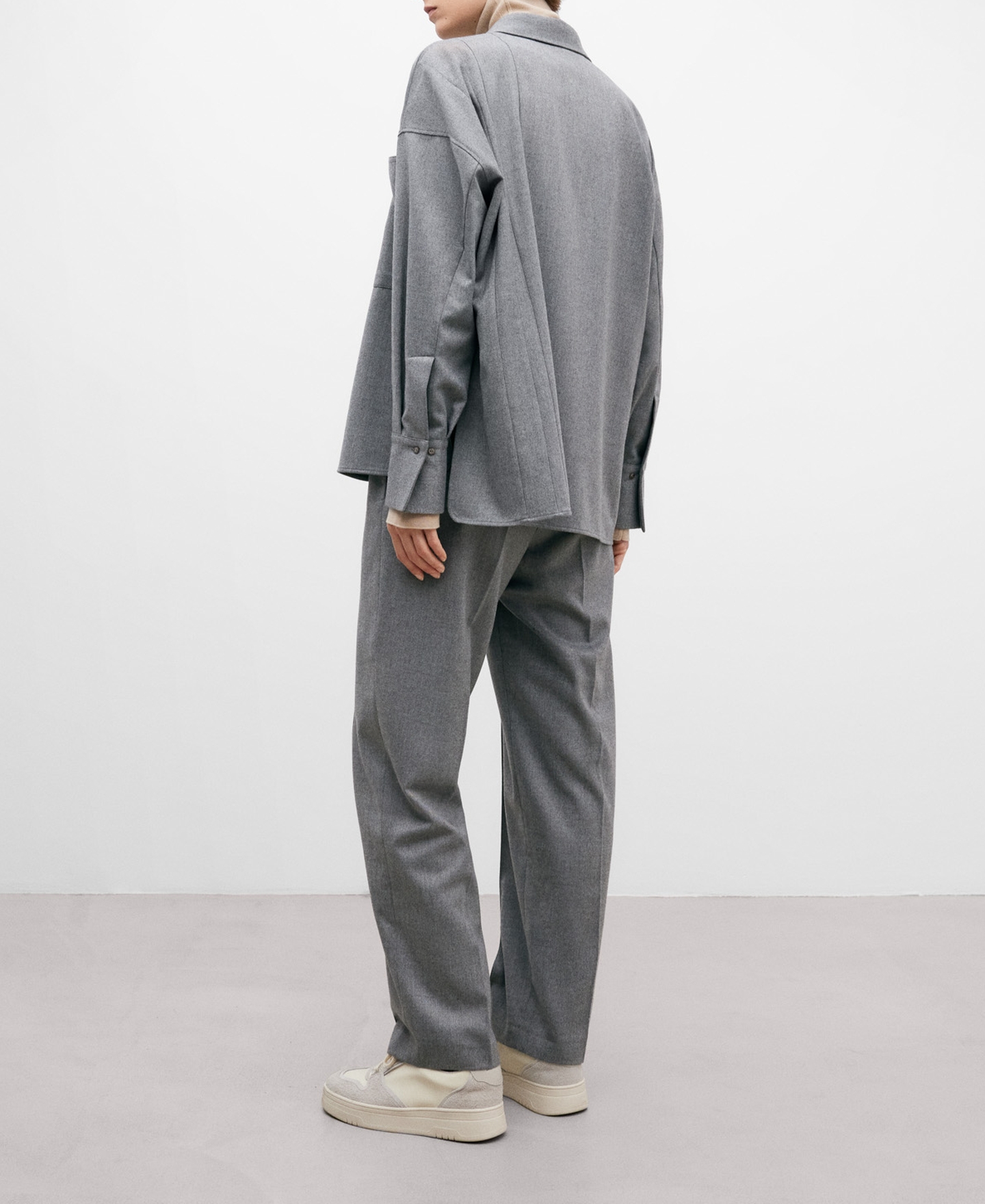 Grey patch pocket shirt for women image number 2