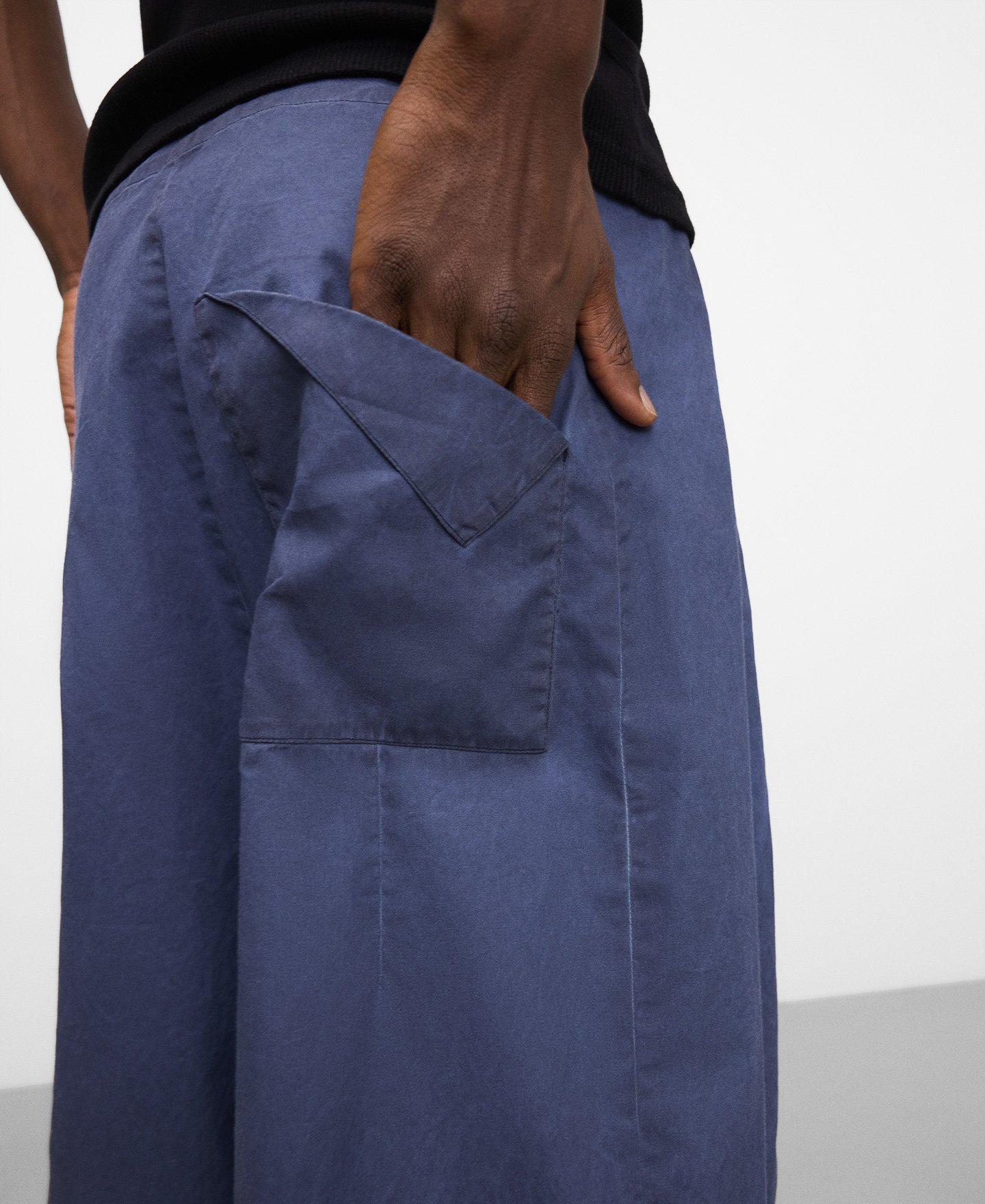 Organic cotton barrel fit trousers image number 3