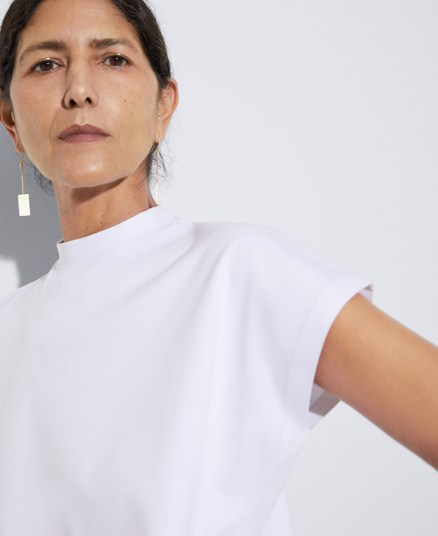 Perkins collar T-shirt in organic cotton image number 3