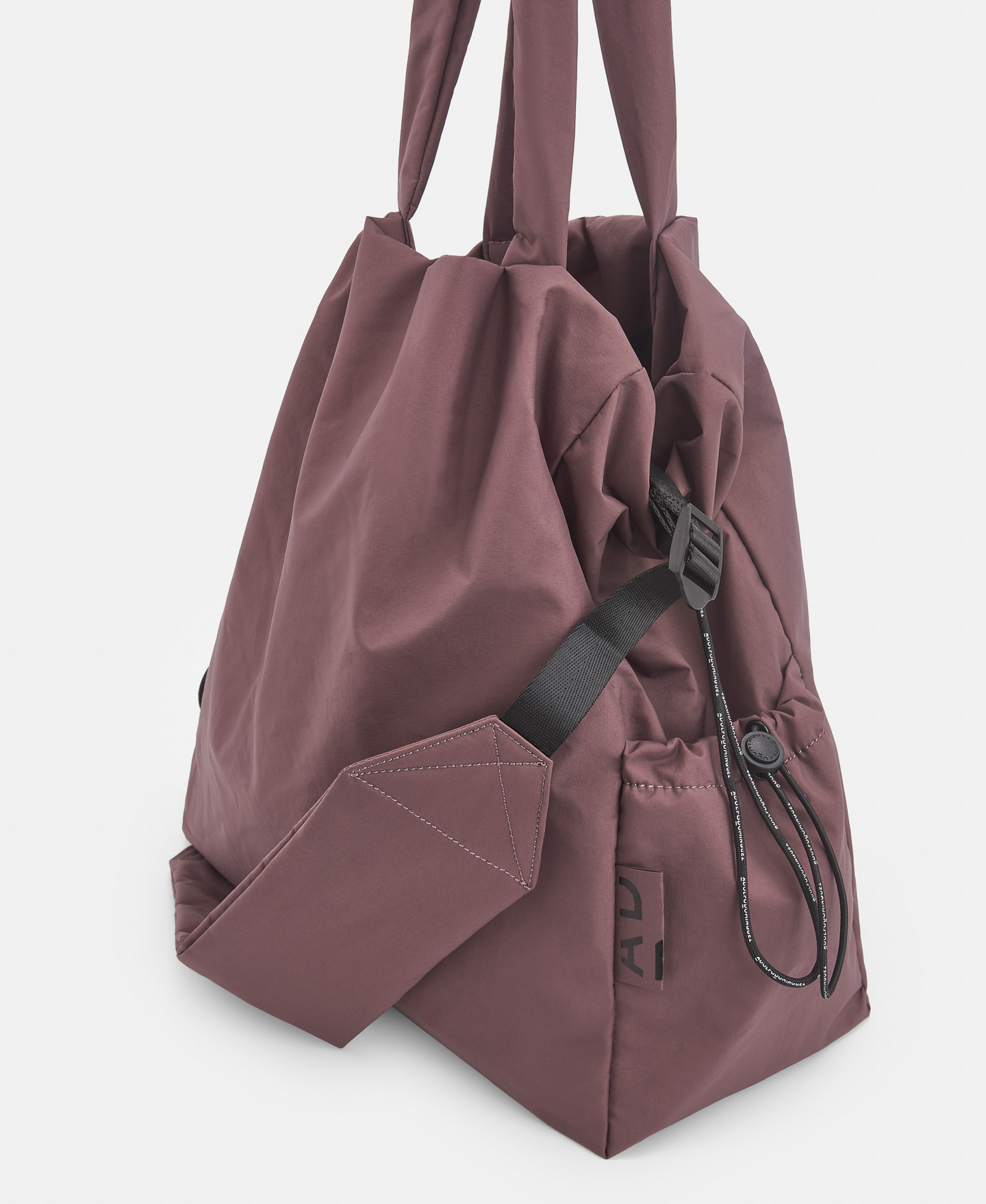 Recycled nylon shopper bag image number 3