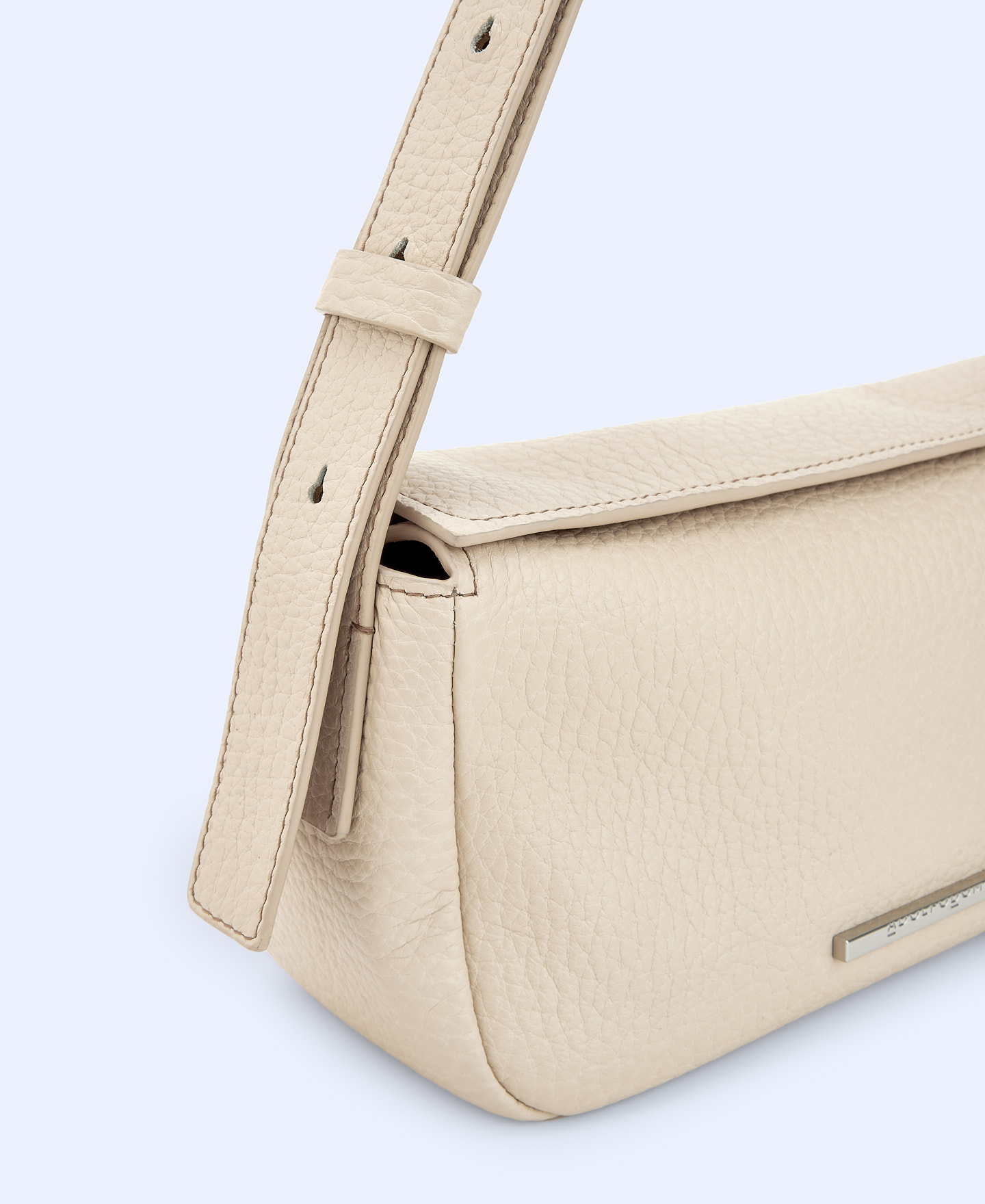 Small Hobo double flap image number 3
