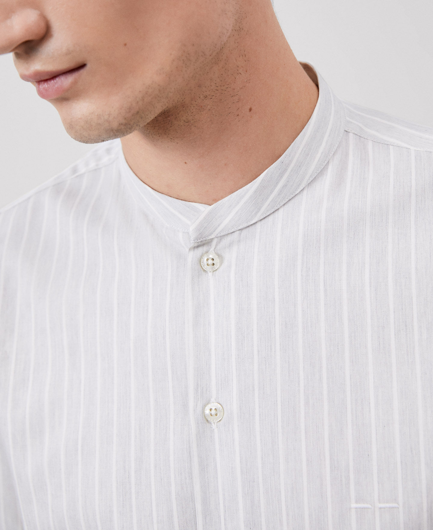 Mandarin collar cotton shirt image number 3