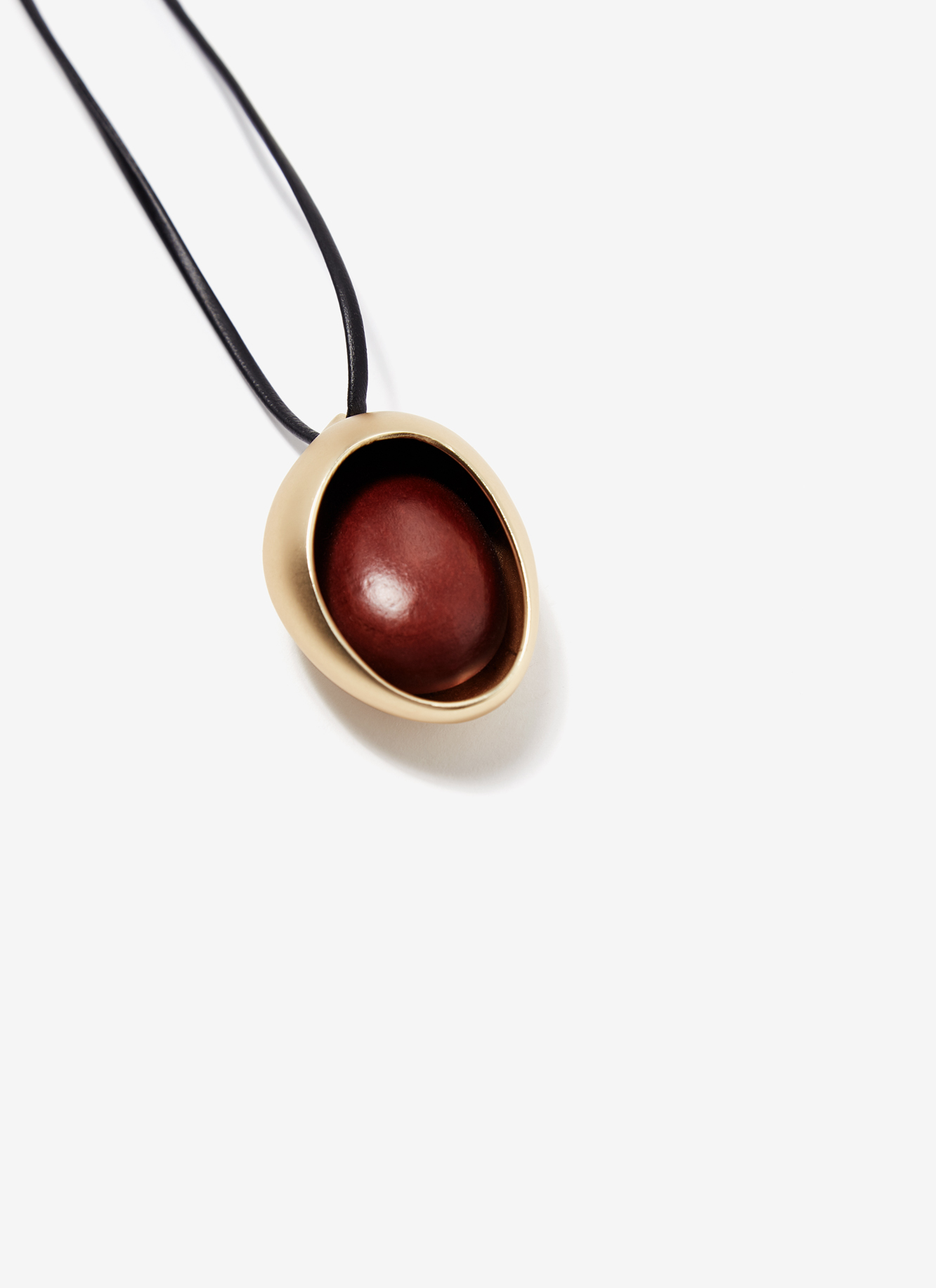 Necklace with wood and metal pendant image number 1