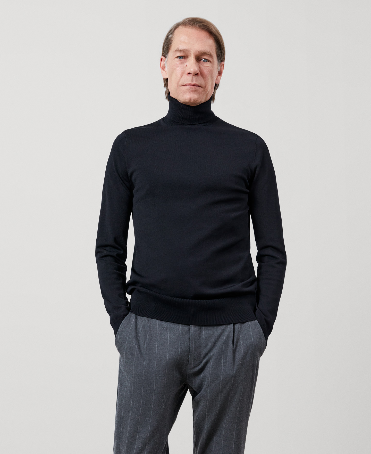 Knitted turtleneck sweater image number 0