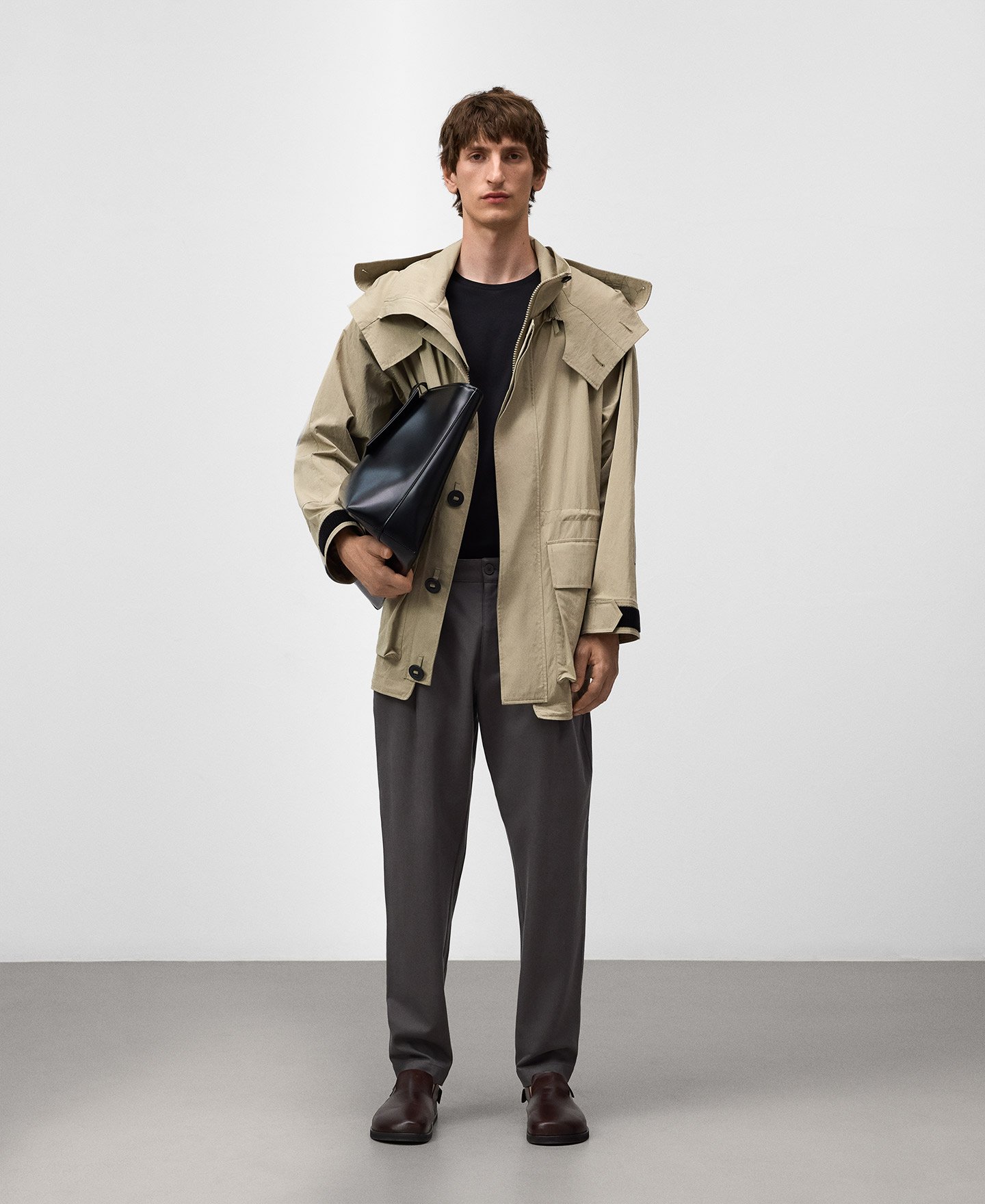 Short technical parka man image number 1