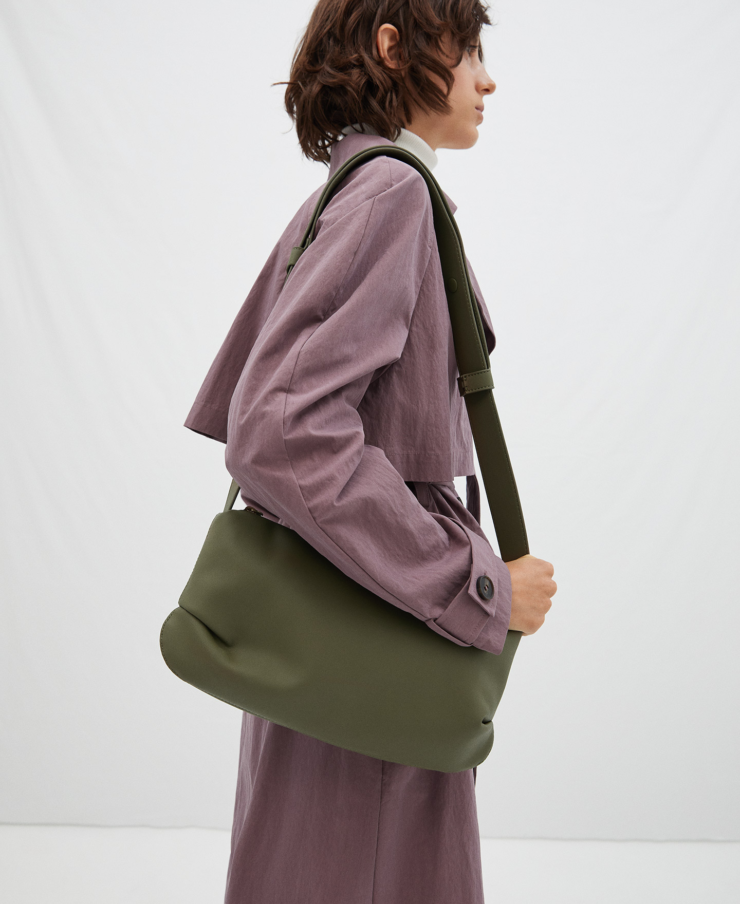 Recycled polyester shoulder bag image number 3