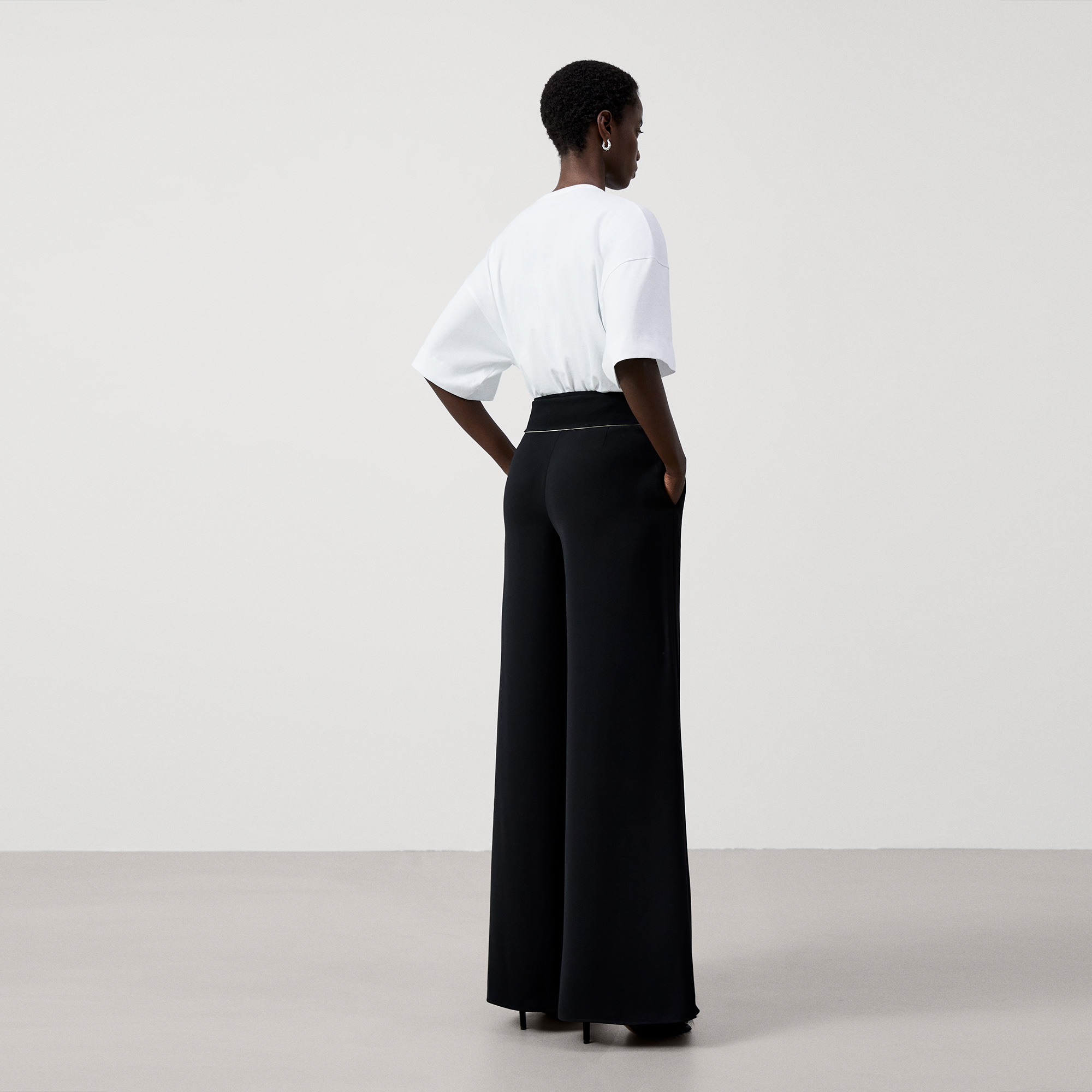 Recycled polyester fluid trousers image number 2