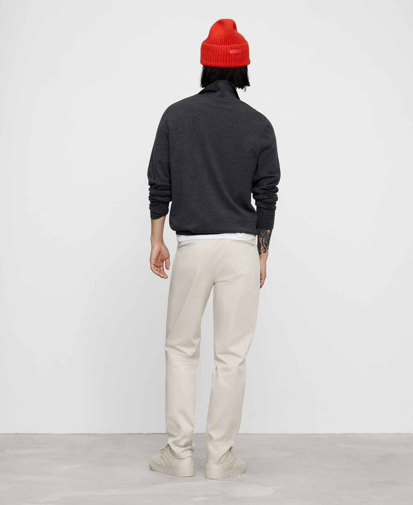 Pantal&oacute;n chino slim fit en algod&oacute;n image number 2