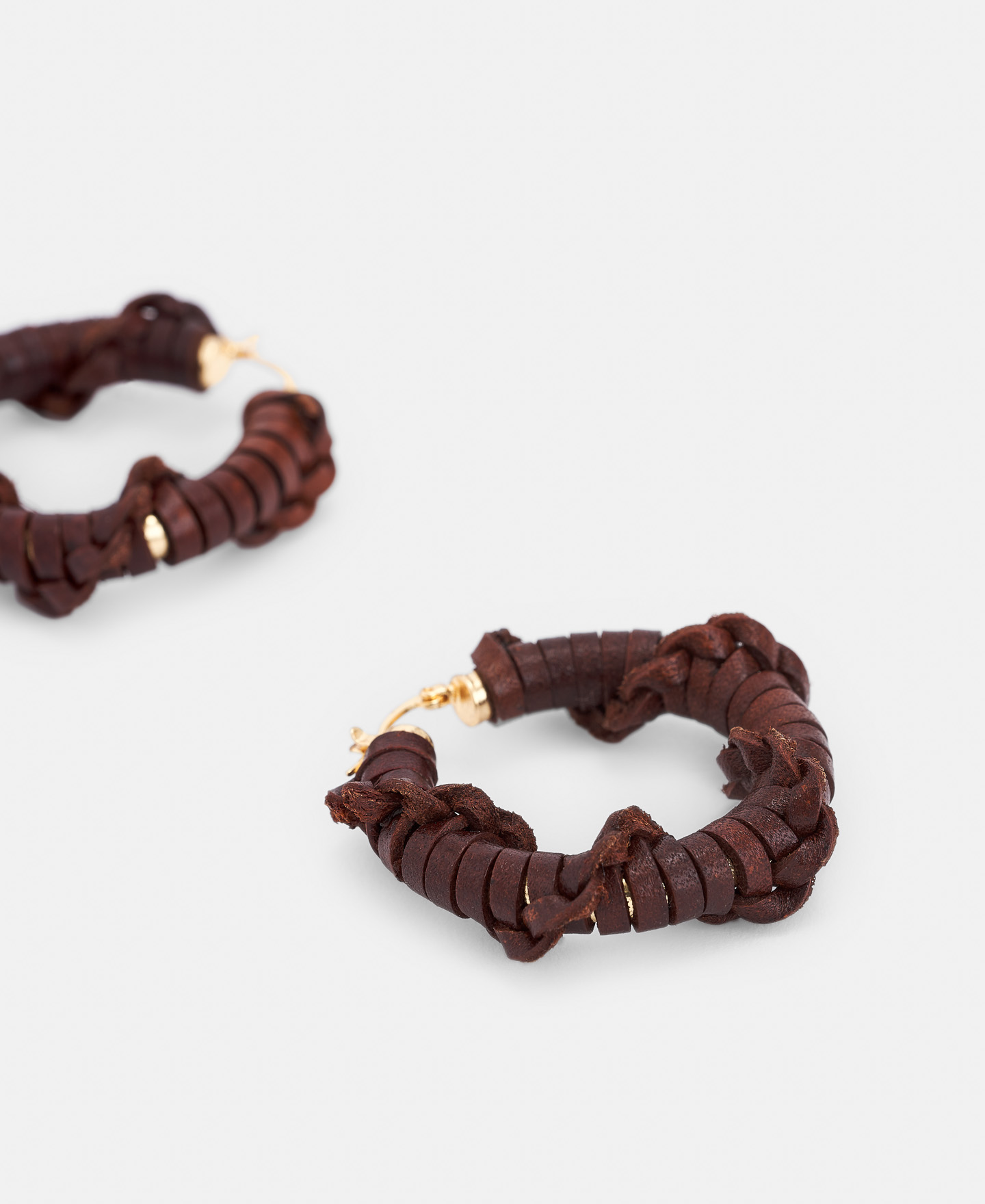 Braided motif hoop earrings image number 2