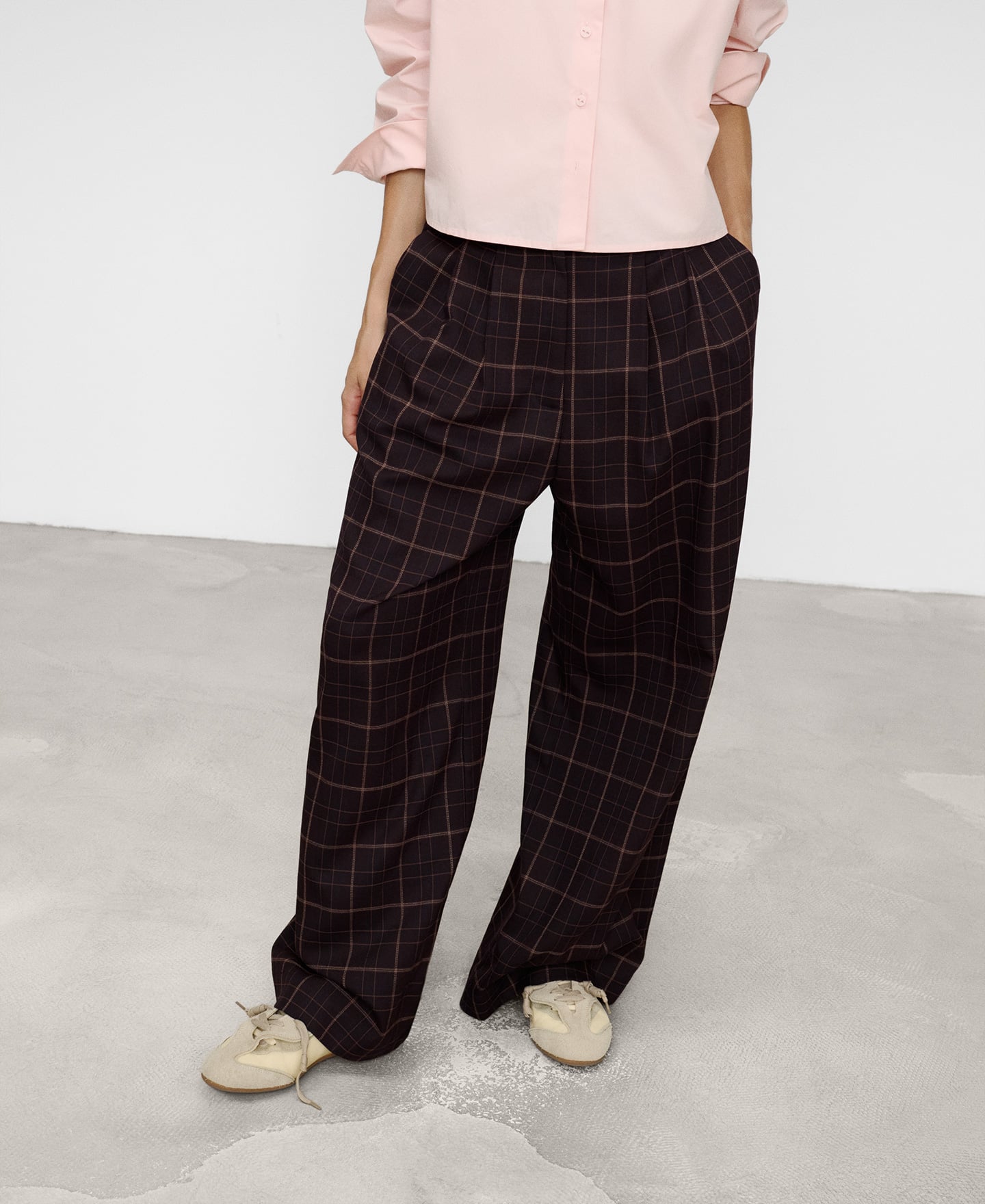 Checkered wide-leg trousers image number 0