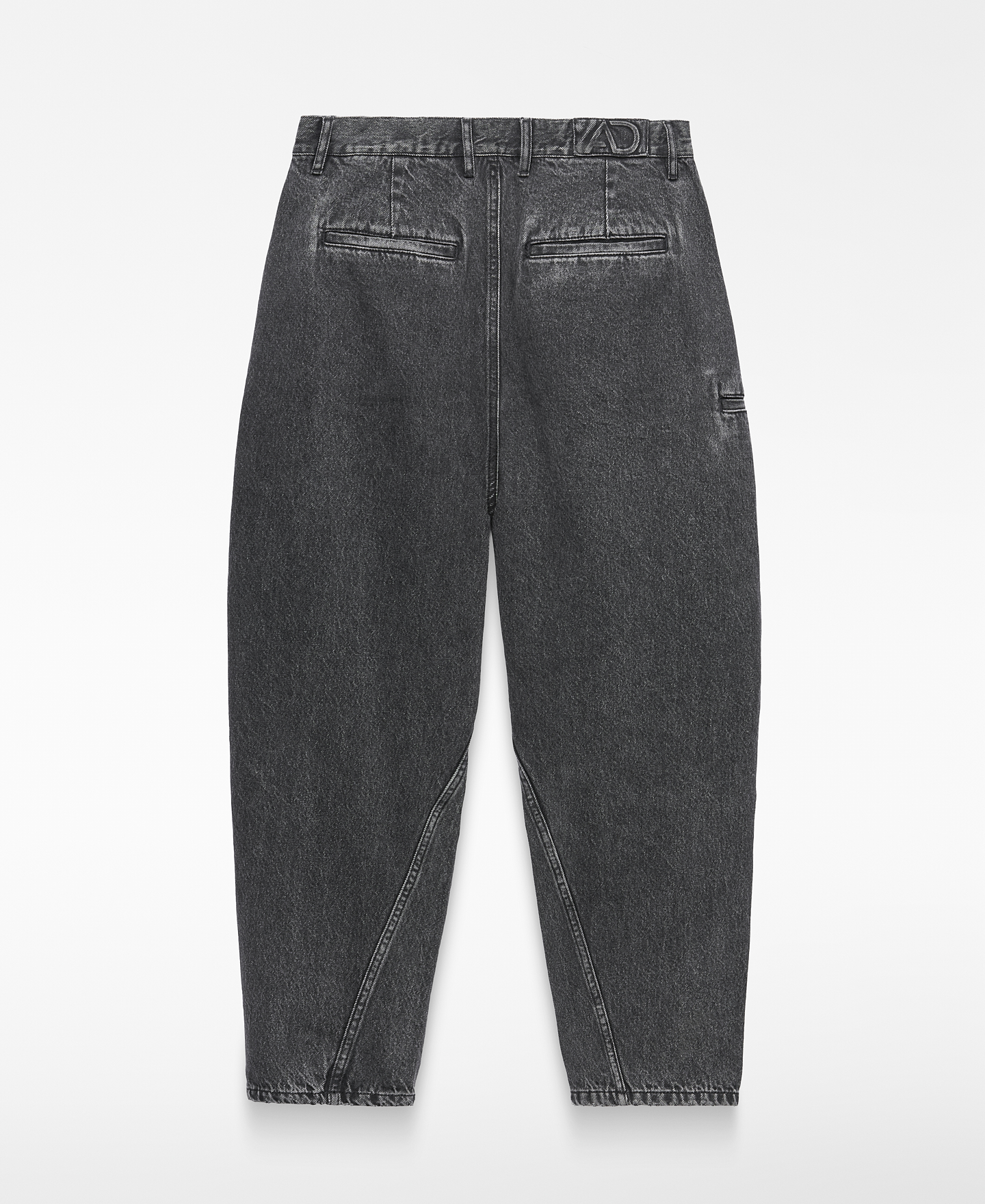 Pantal&oacute;n barrel fit denim efecto lavado image number 1