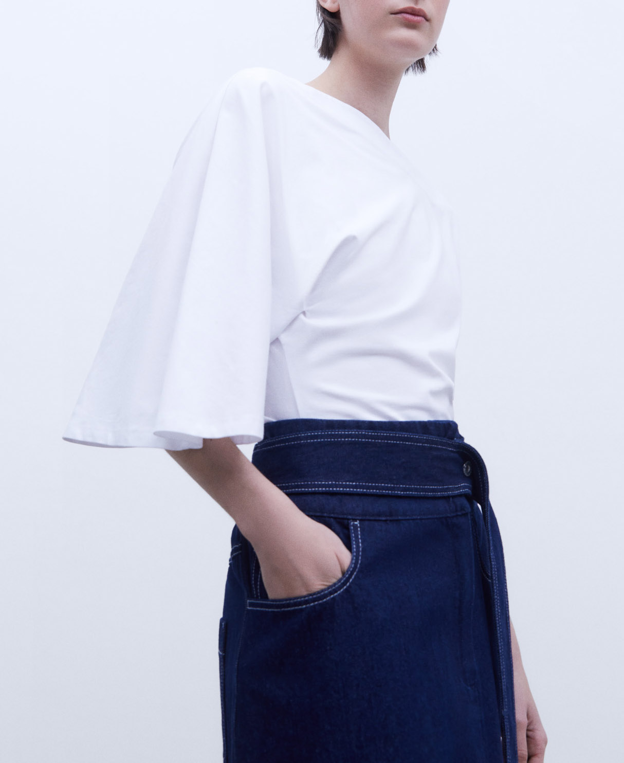Japanese sleeve asymmetric t.-shirt image number 0