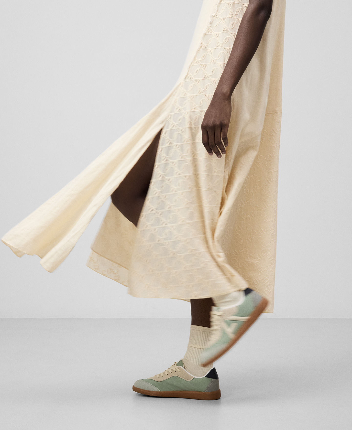 Maxi logo sneaker woman image number 4