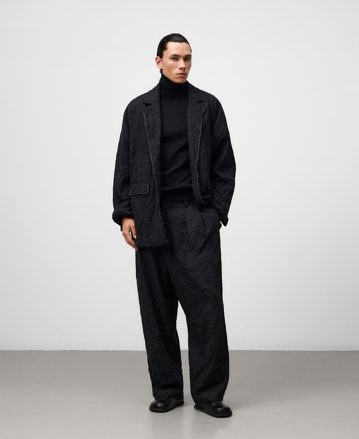 Pull à col roulé slim pour homme image number 1