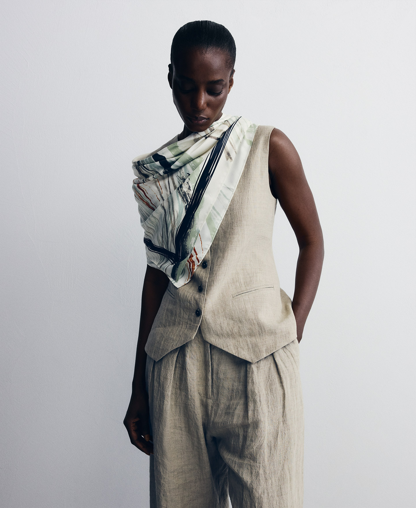 Square printed scarf image number 5