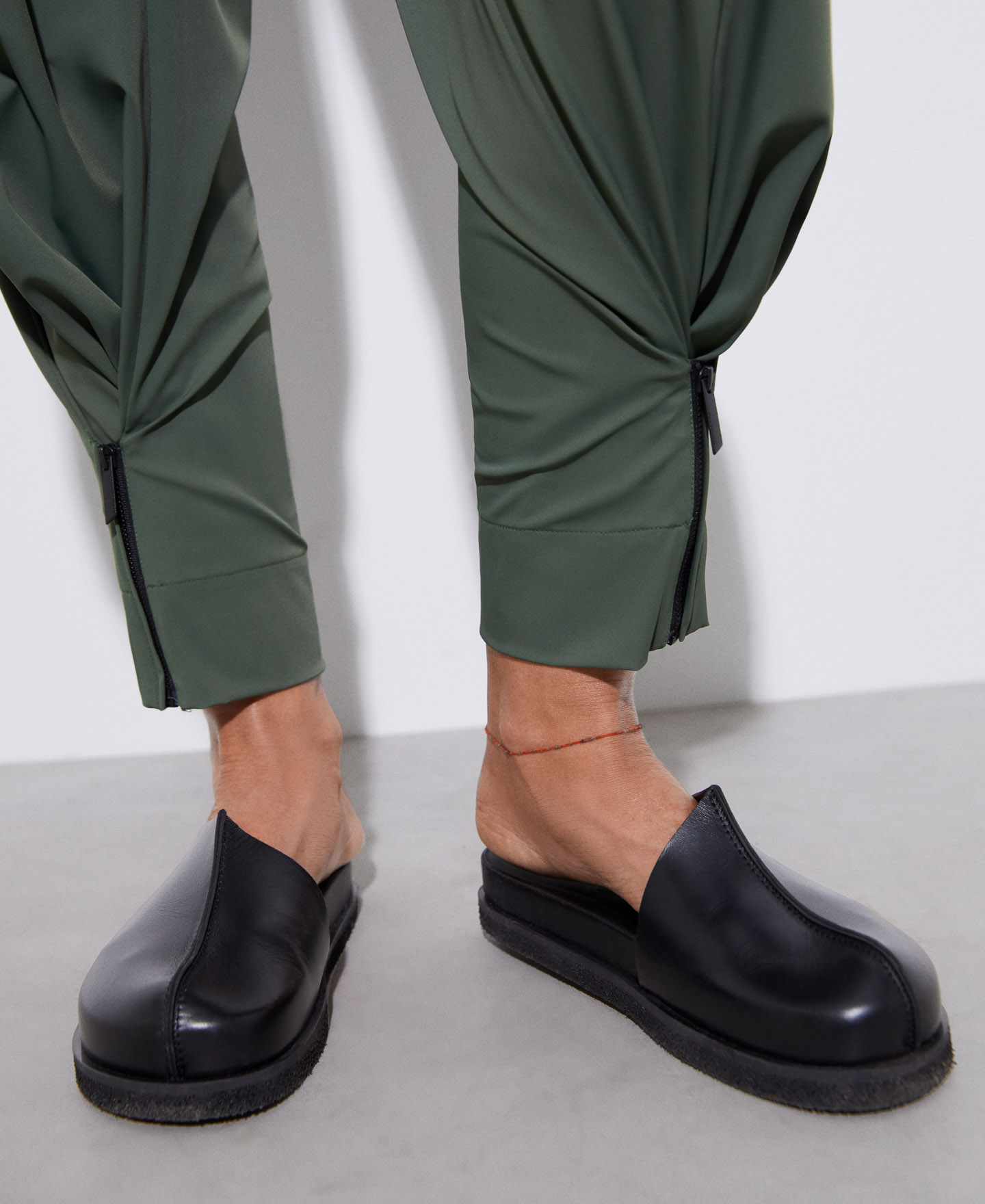 Pantalon sport en nailon recyclé image number 3