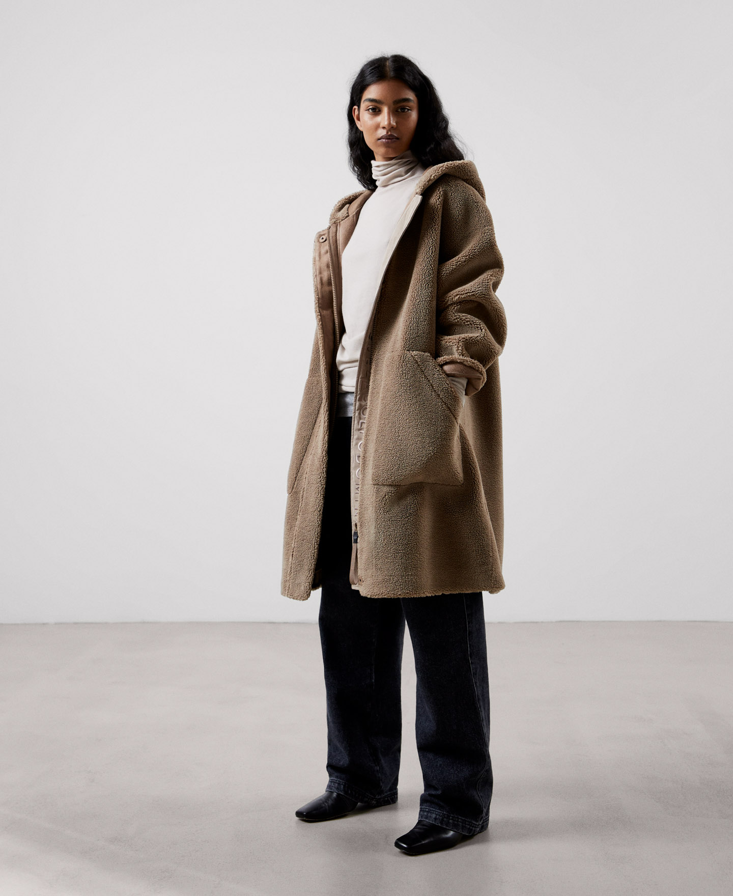 Hooded fleece coat image number 1