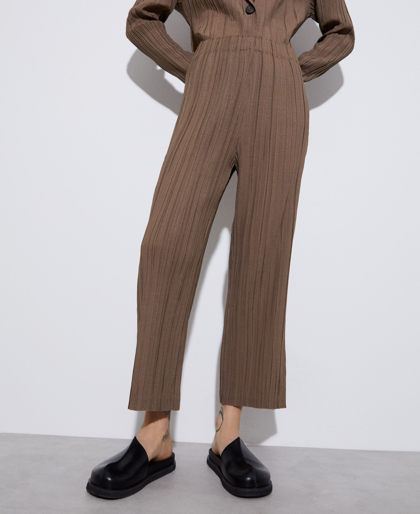 Crinkle trousers image number 0