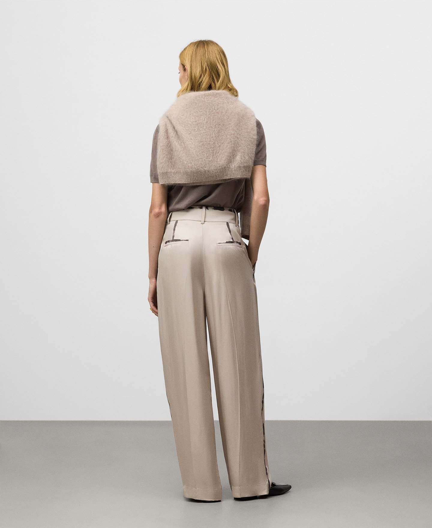 Paint-effect barrel fit trousers woman image number 2