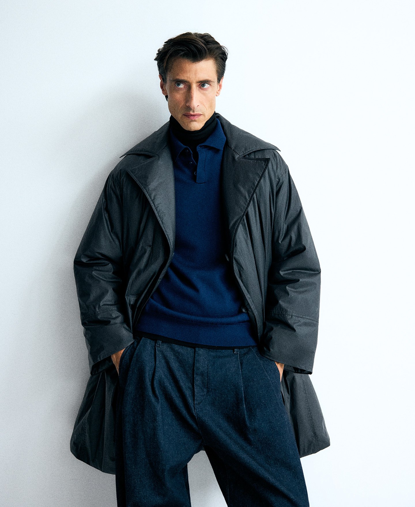 Gabardina oversize para homem image number 0