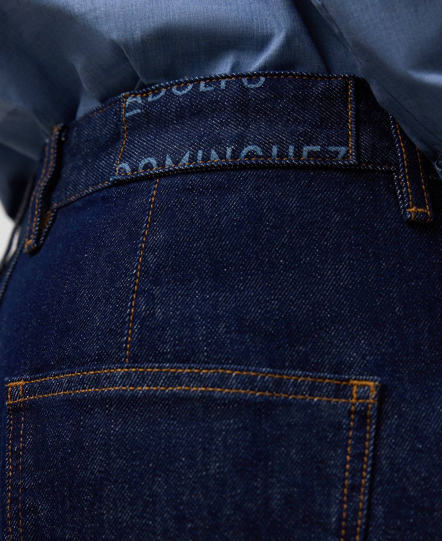 Cotton denim barrel fit trousers man image number 3