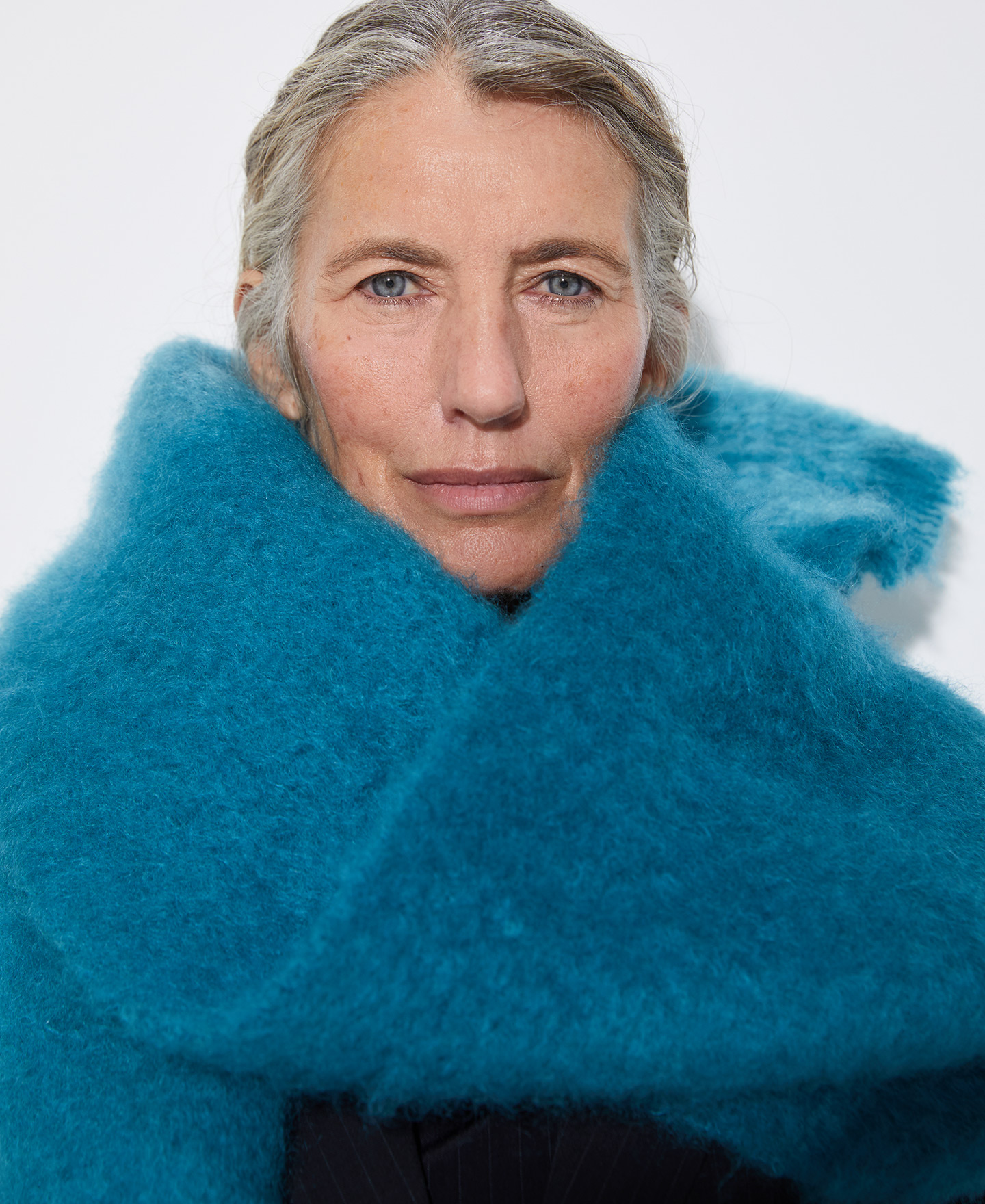 Artisan scarf in mohair image number 4