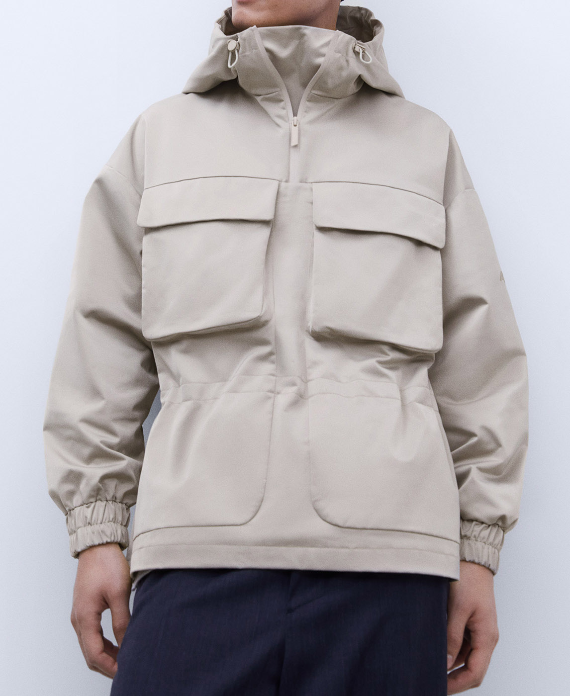 Blouson kangourou à maxi poche et capuche image number 0
