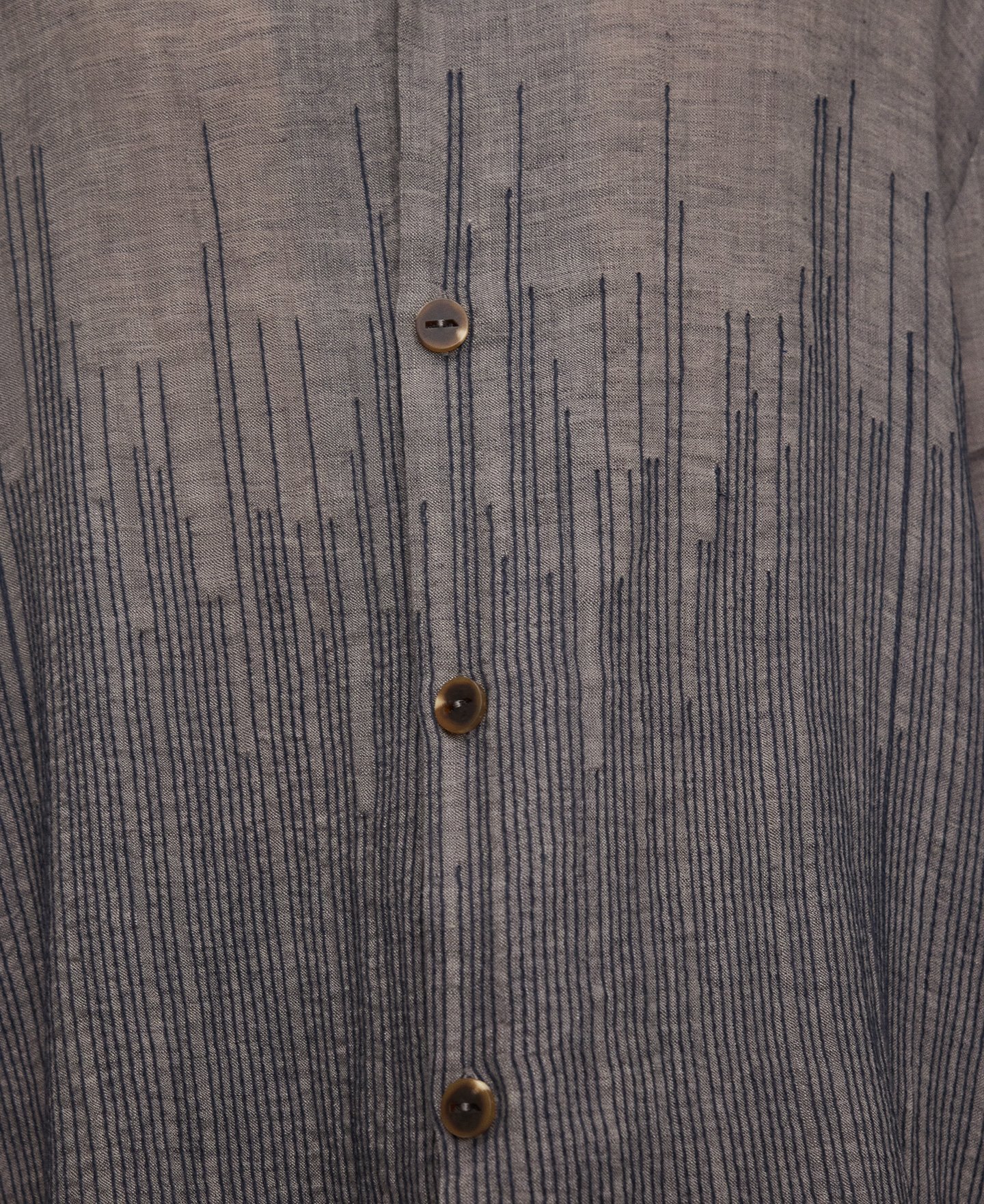 Linen bowling collar embroidered shirt image number 3