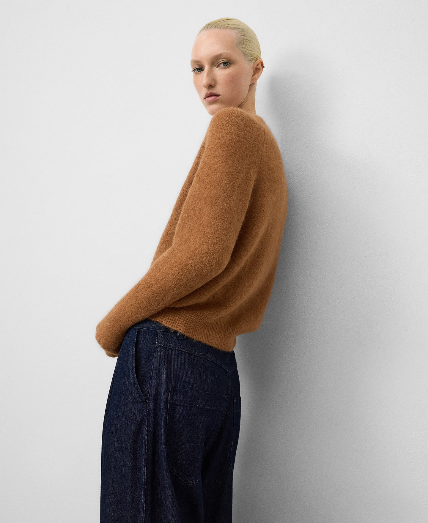 Knit V-neck cardigan woman image number 3