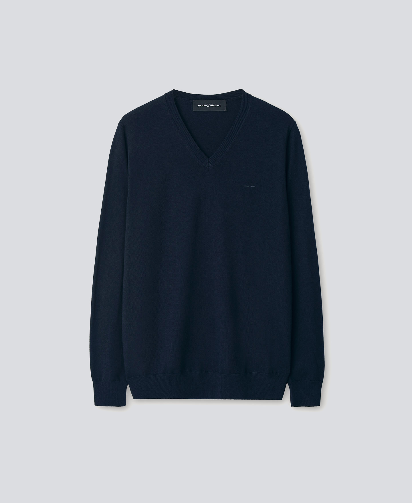 Jersey lana merino cuello pico hombre image number 4