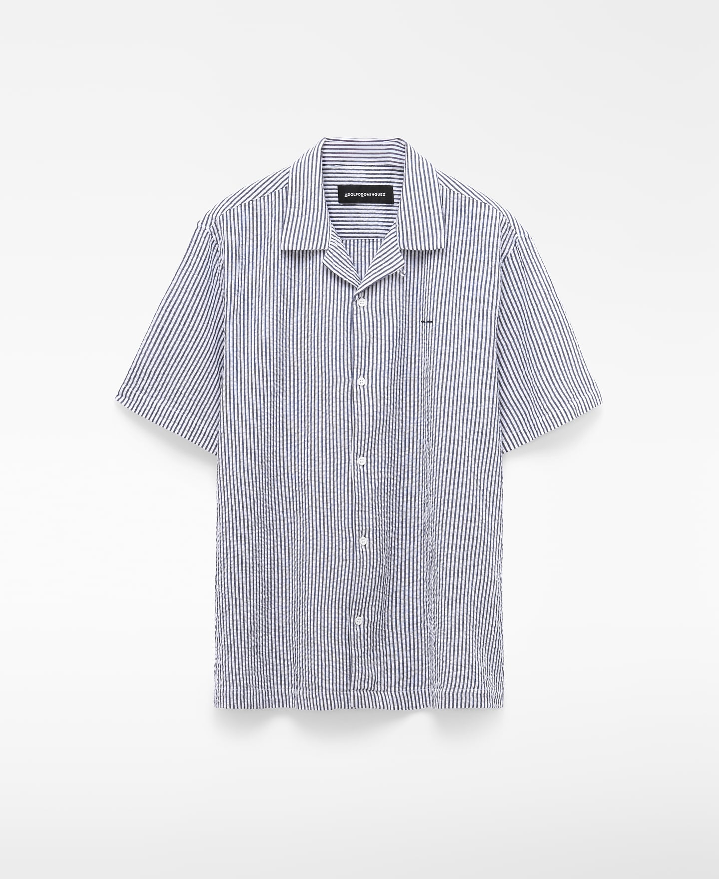 Seersucker bowling collar striped shirt image number 0