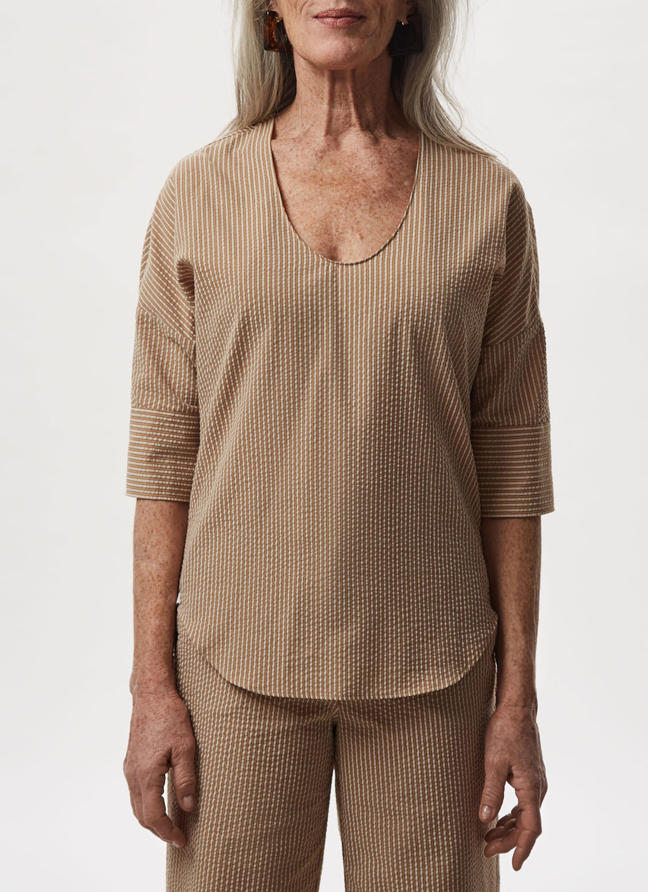 Seersucker shirt with elbow sleeve image number 0