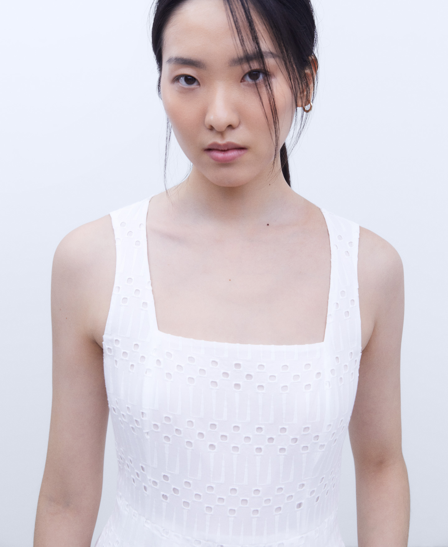 Embroidered square neckline dress image number 3