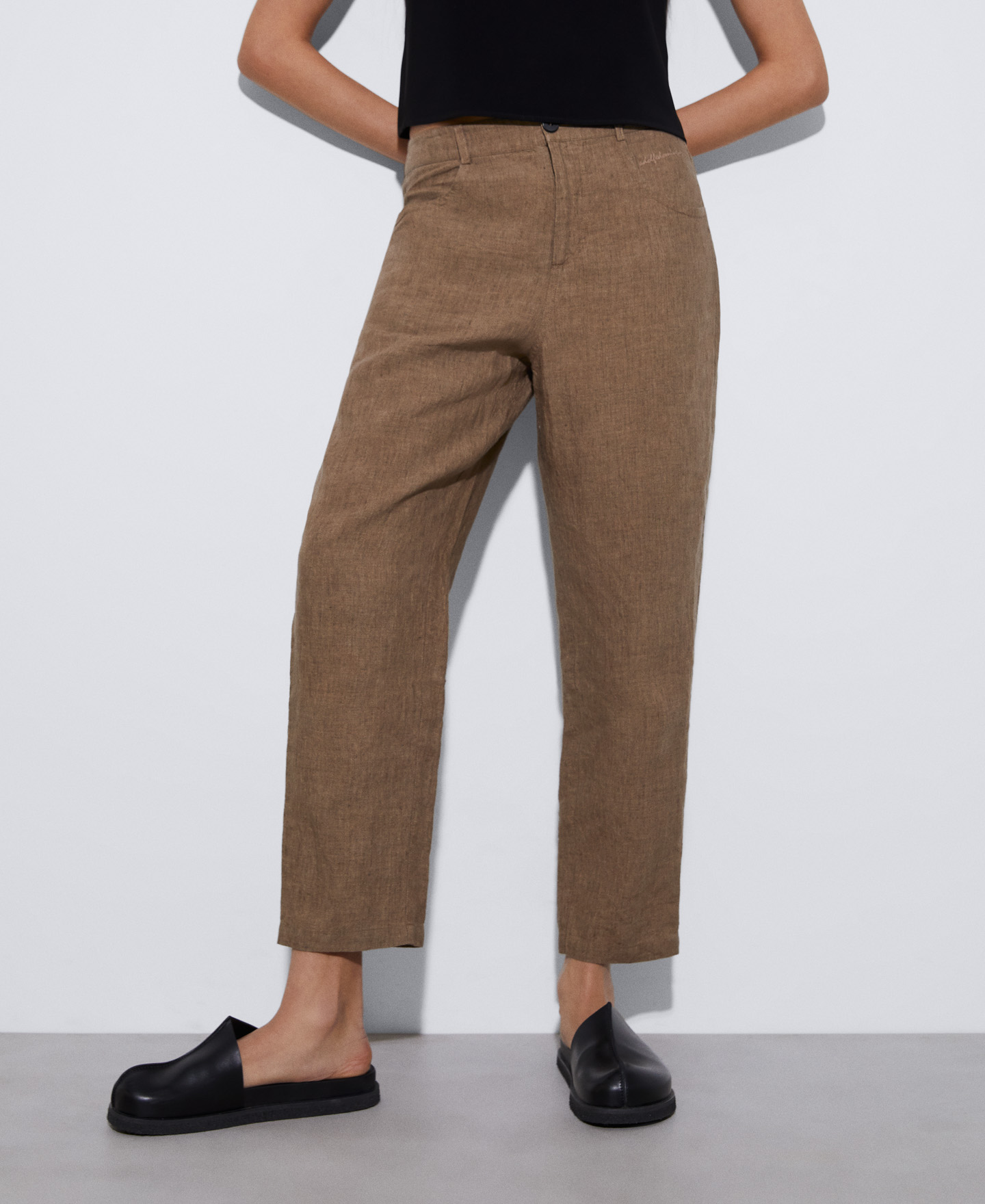 Five-pocket linen trousers image number 0
