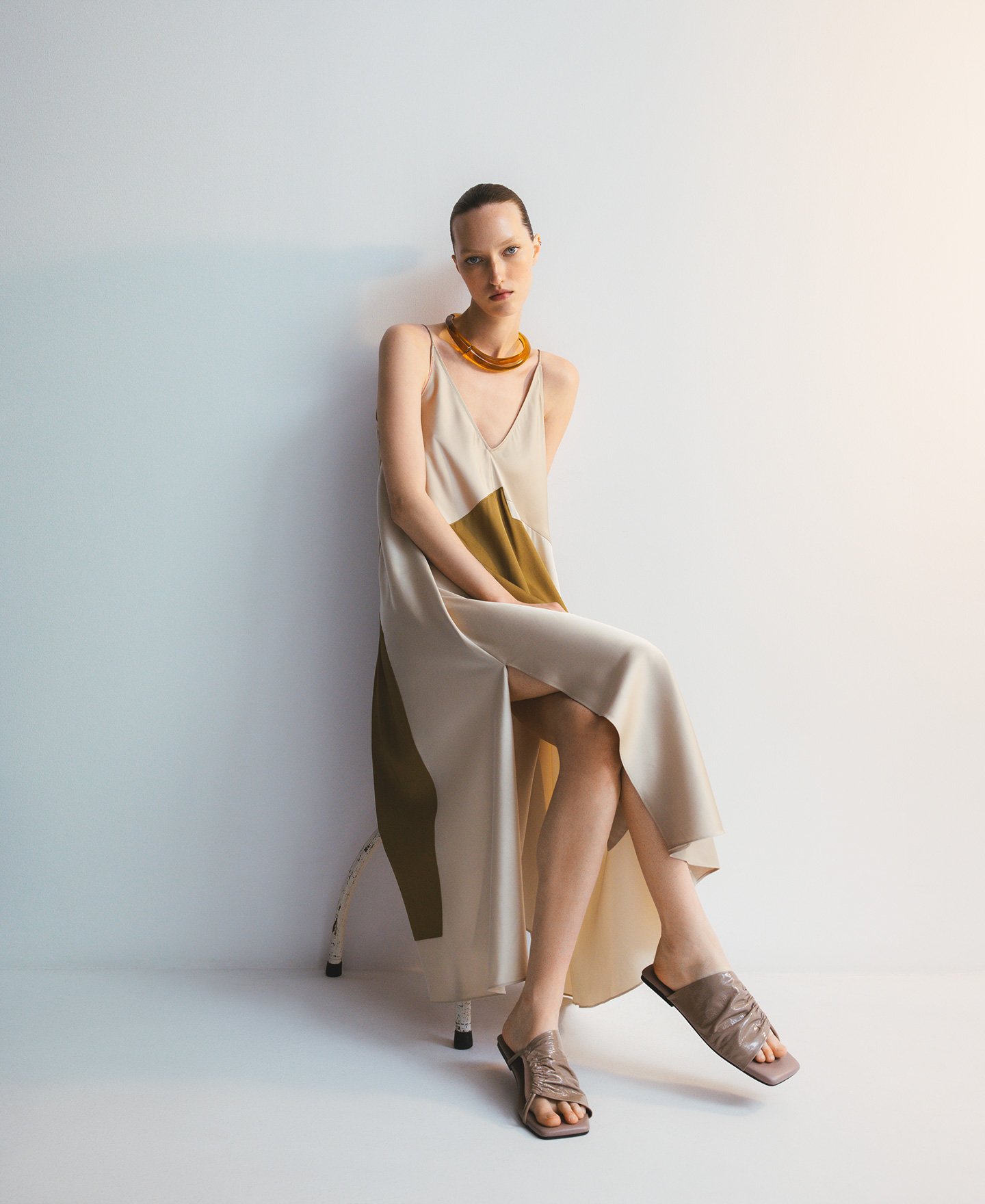 Slip dress with overlay pieces woman image number 3