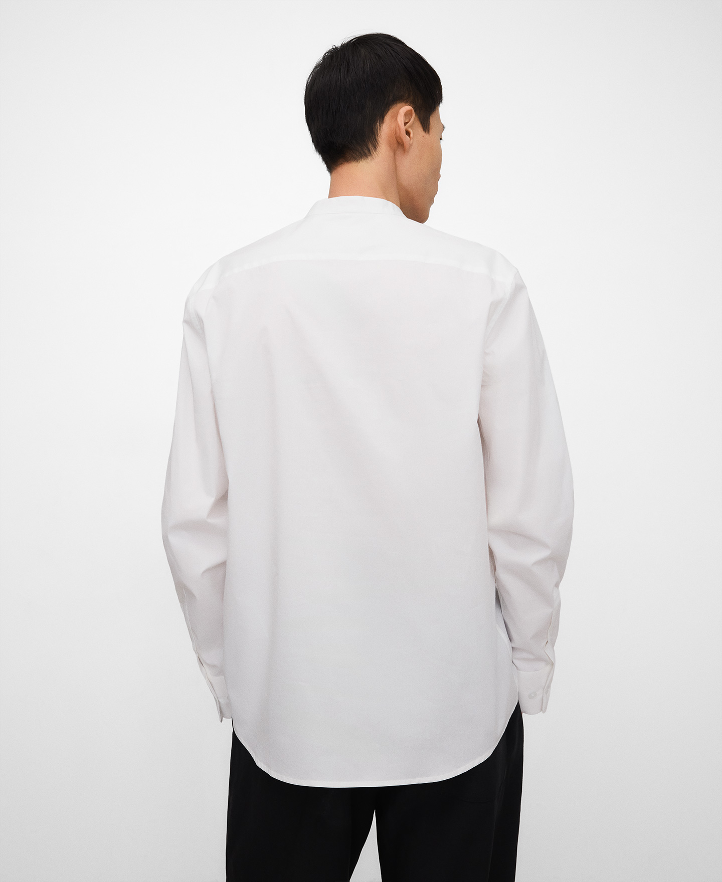Cotton regular fit mandarin collar shirt image number 2