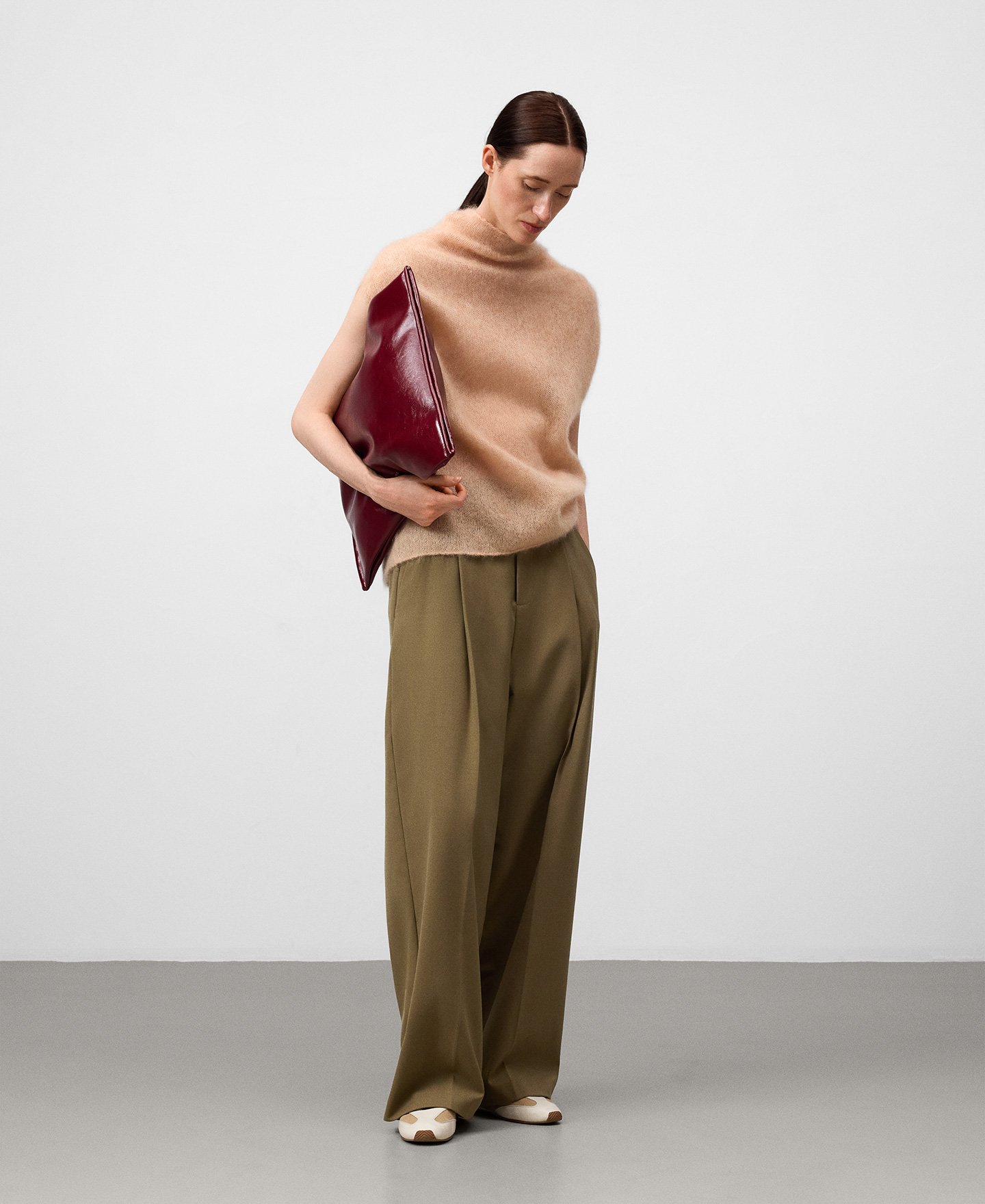 Armhole sleeve knit sweater woman image number 1