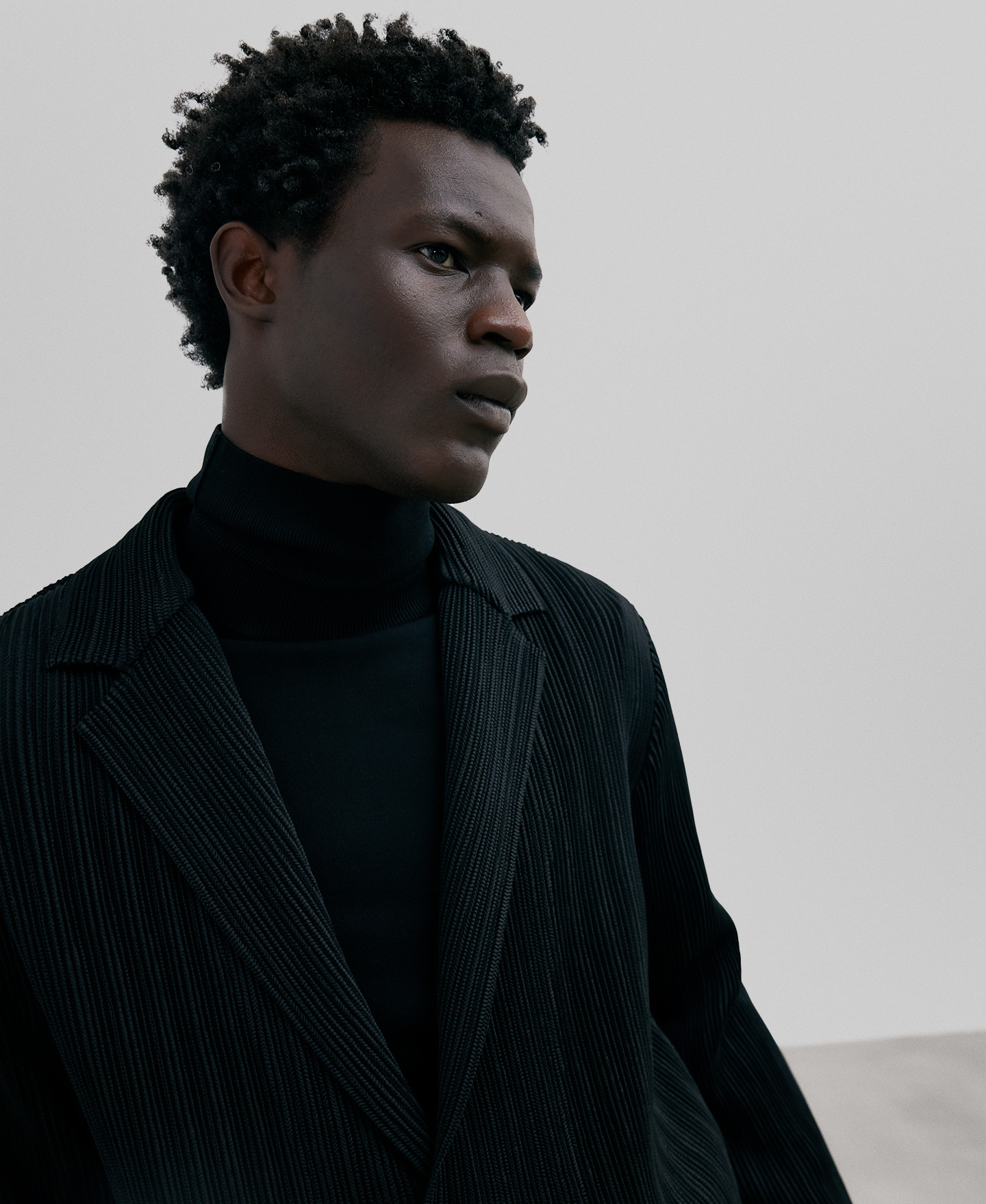 Black crinkle overshirt image number 3
