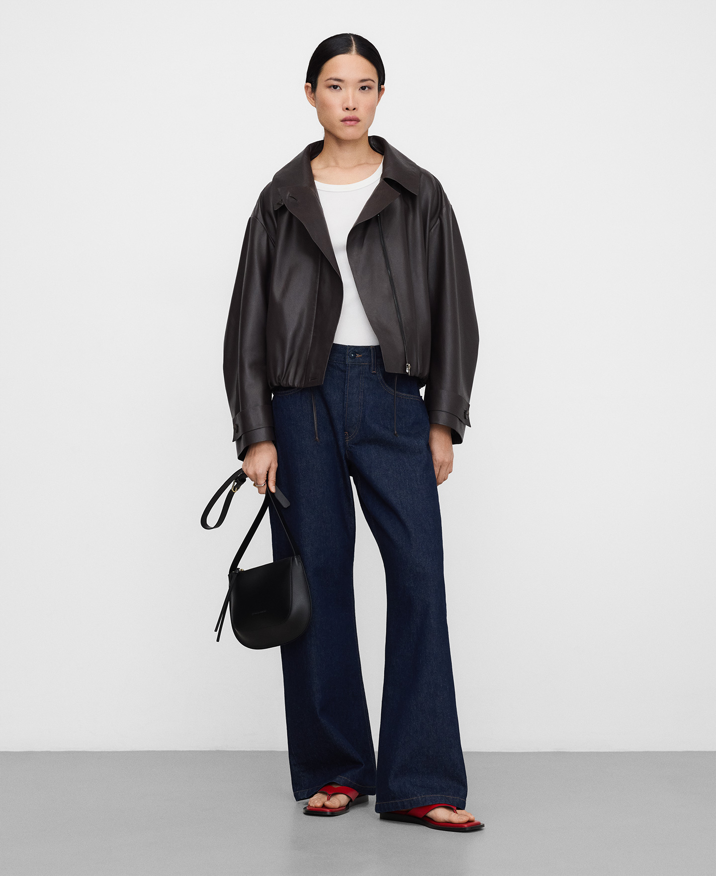 Leather small crossbody woman image number 4