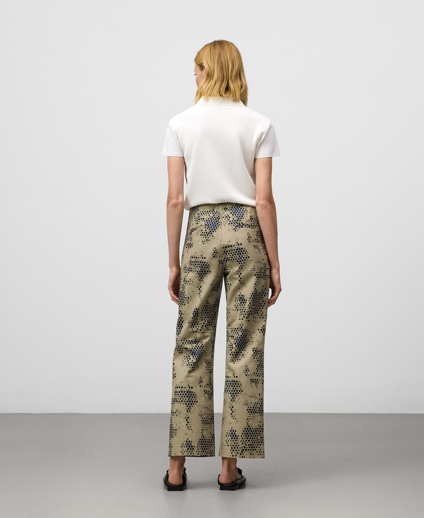 Printed flare trousers woman image number 2