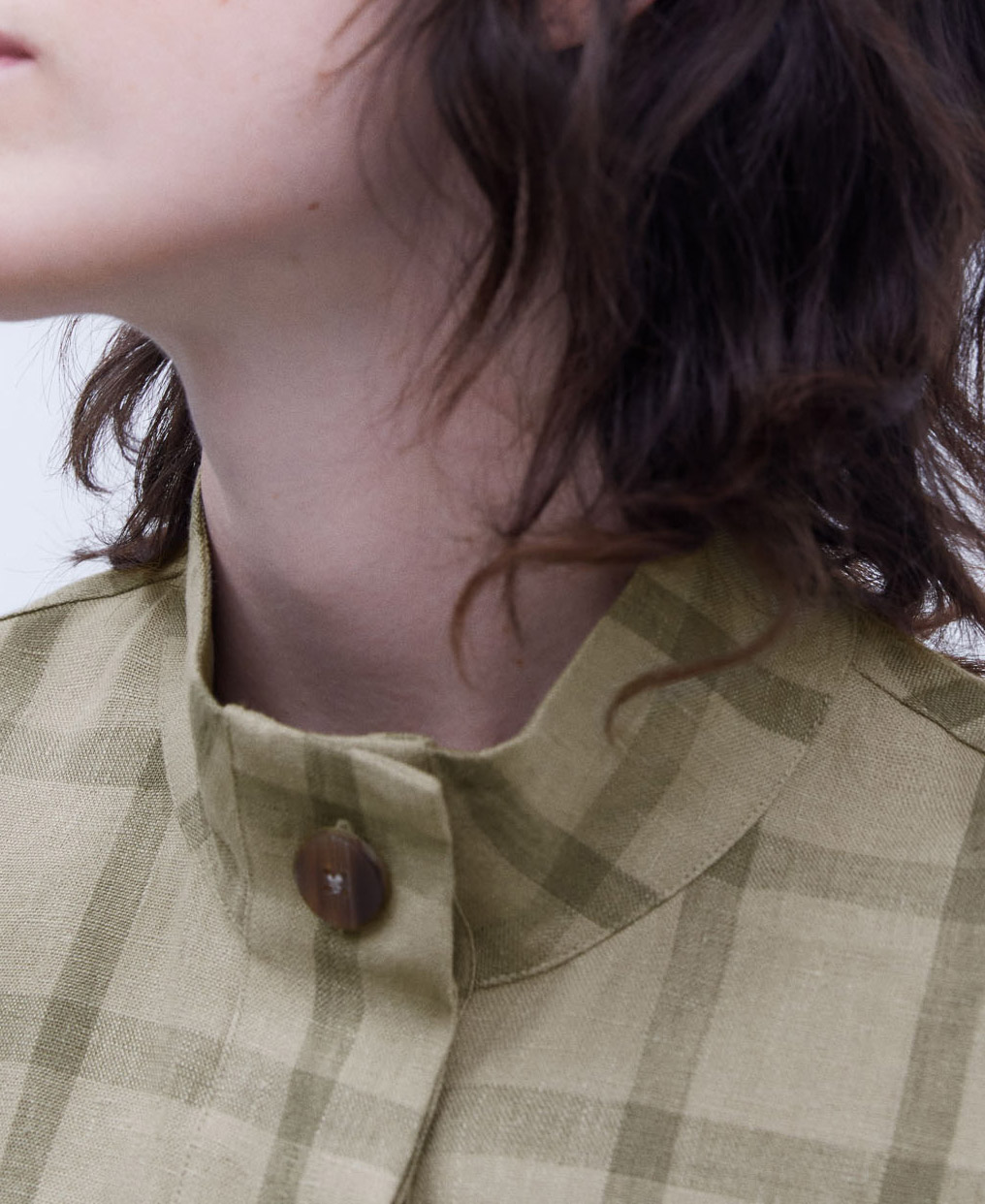 Blusa oversize en lino image number 3