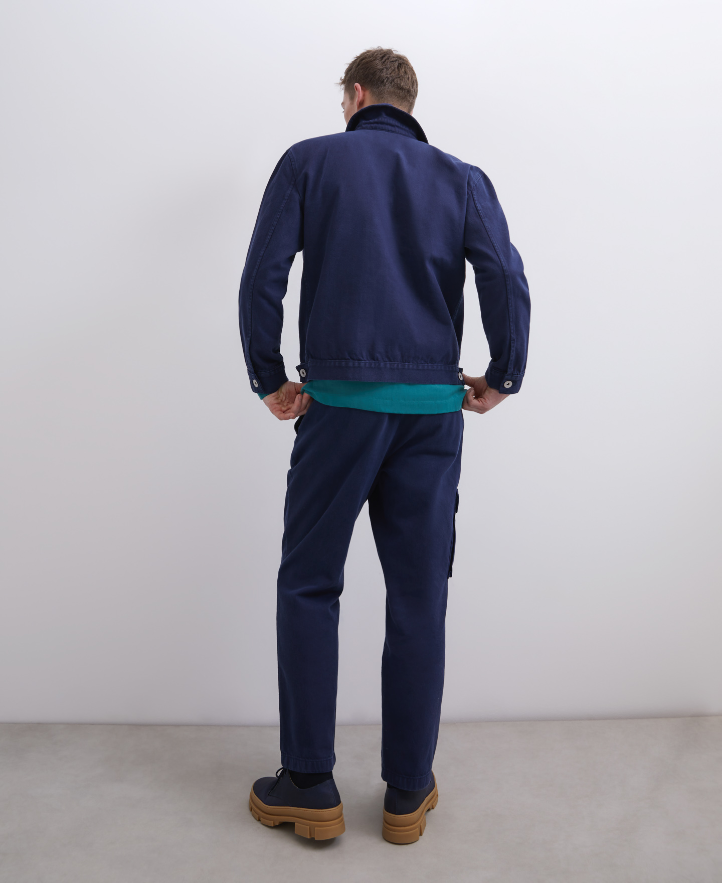Pantalón cargo en sarga de algodón image number 1