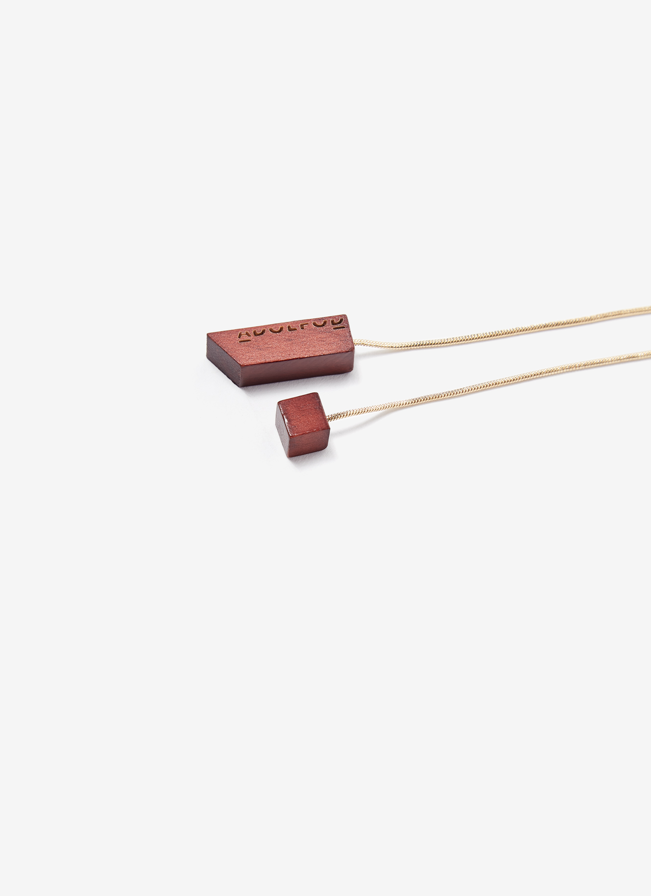 Adjustable necklace with wood pendant image number 2