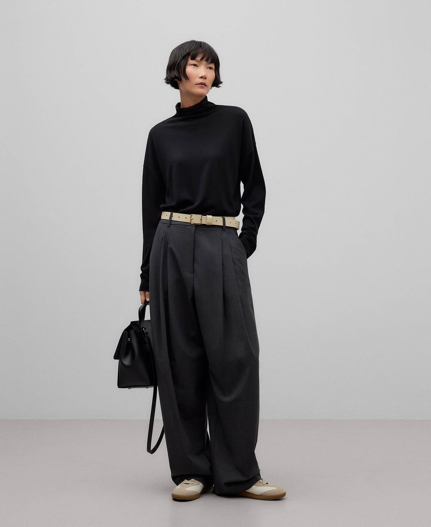 Jersey cuello chimenea lana merino mujer image number 1