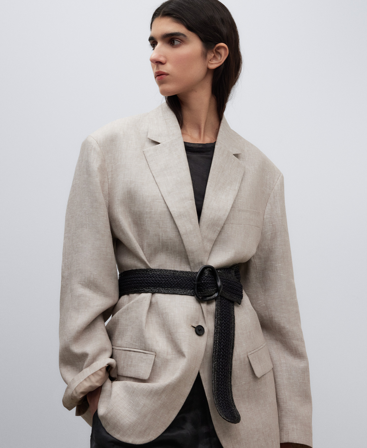 Black braided belt woman image number 3