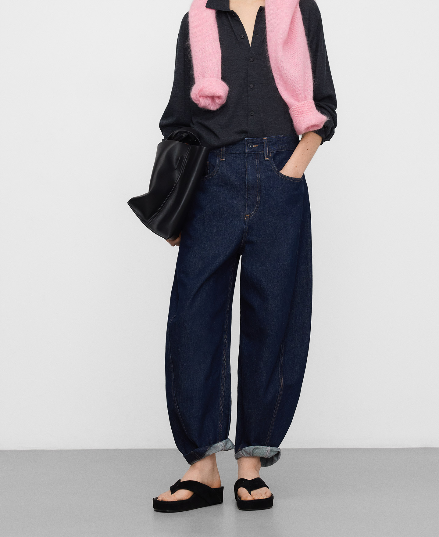 Pantal&oacute;n barrel fit denim algod&oacute;n image number 0