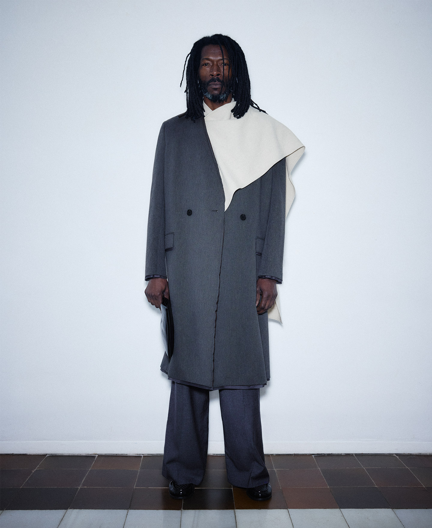 Tailored coat man image number 0